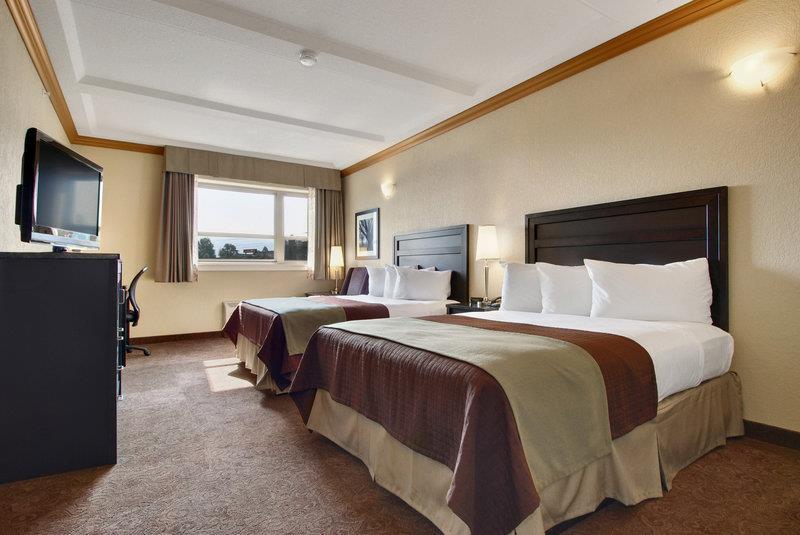 Best Western Plus Kamloops Hotel Room photo